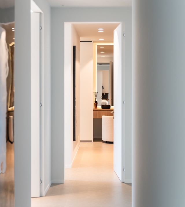 Resa Estates Ibiza Cas Mut villa te koop sale hallway bedrooms .jpg